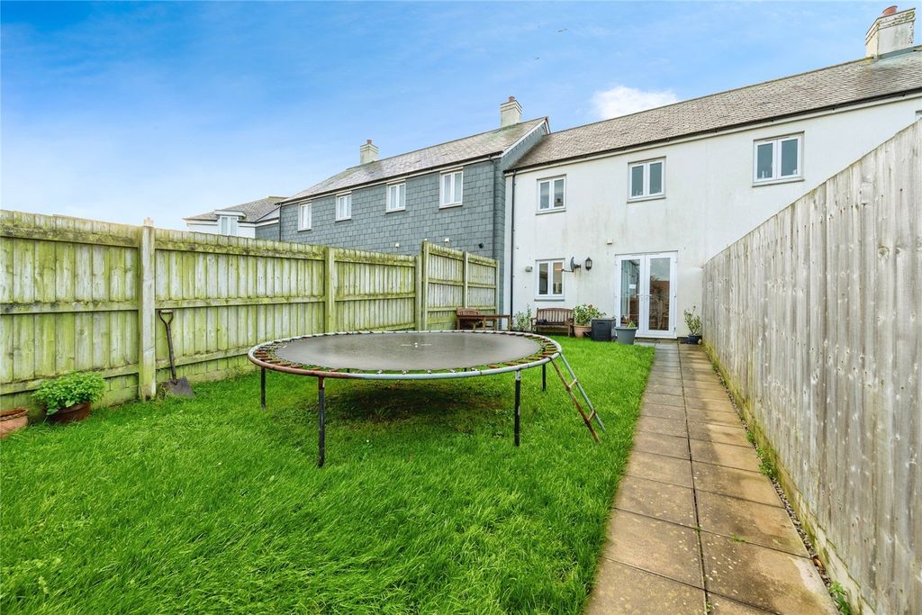 Property photo 3 of 19 Picture No. 18