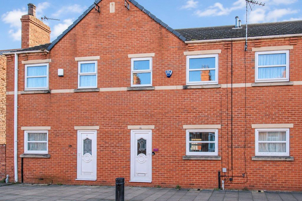 Property photo 1 of 13