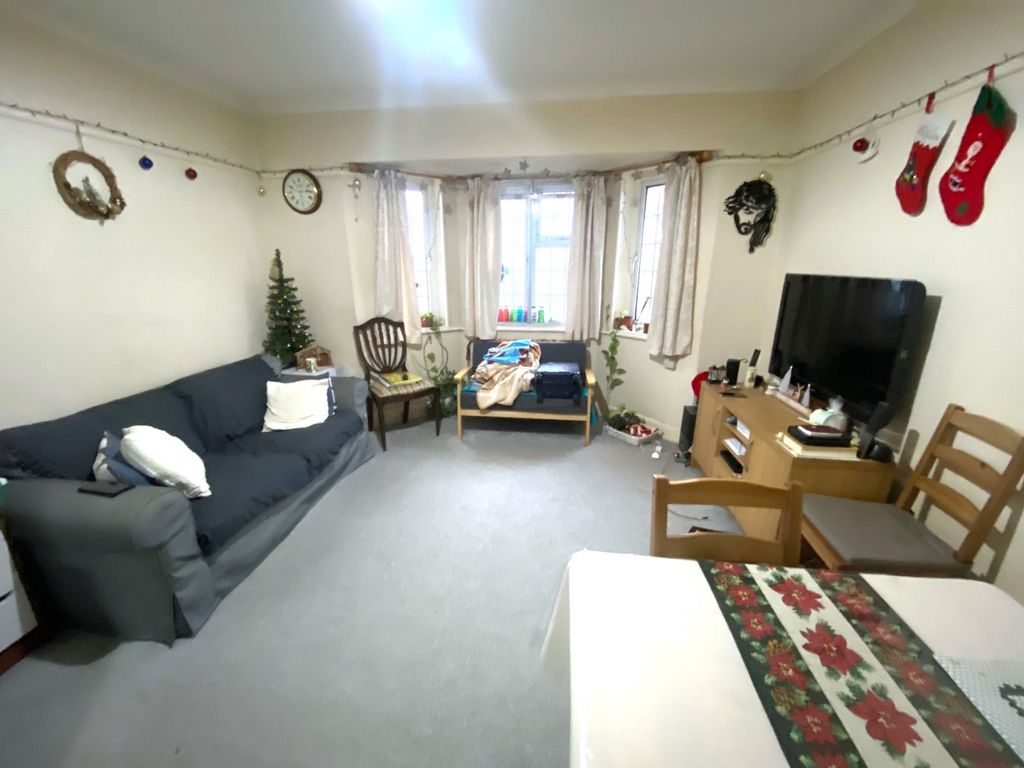 Property photo 2 of 10 Gallery