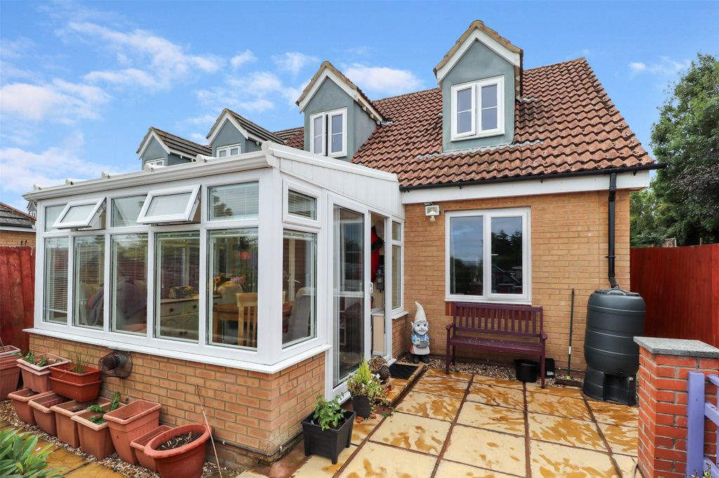 Property photo 1 of 19 1 - Picture No. 21