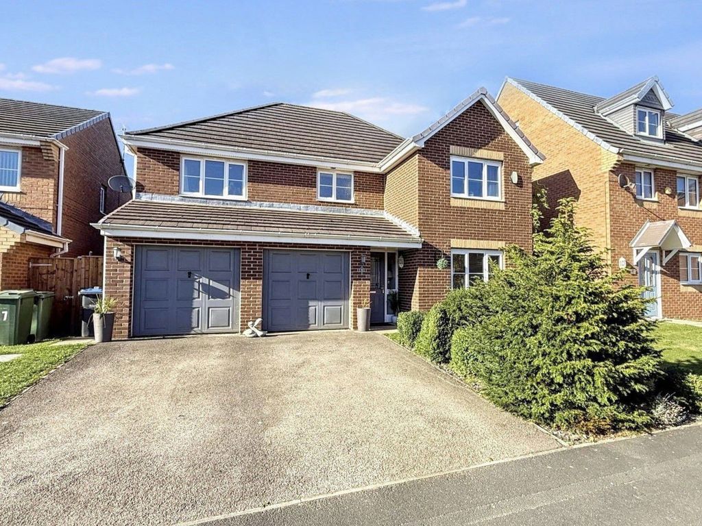 Property photo 1 of 39
