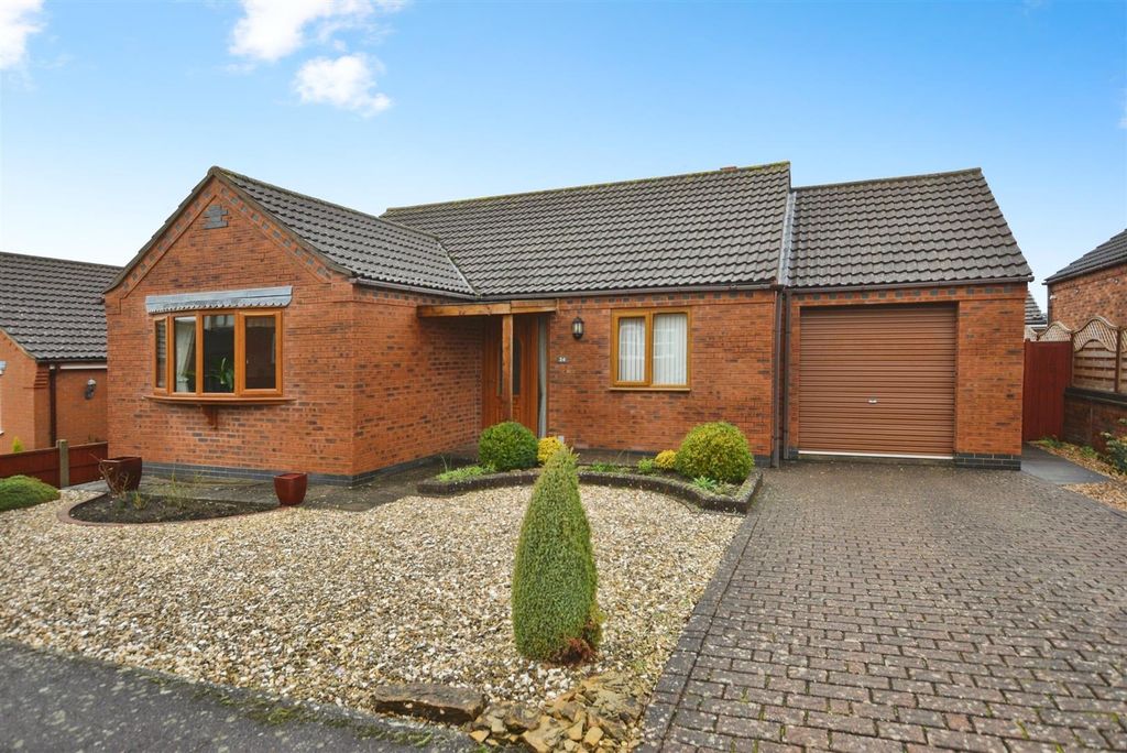 Property photo 1 of 19 Front