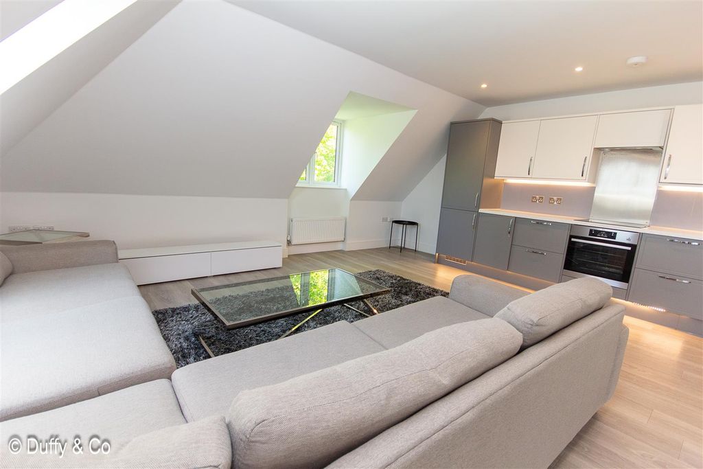 Property photo 2 of 27 11Ws (6 Of 21).Jpg