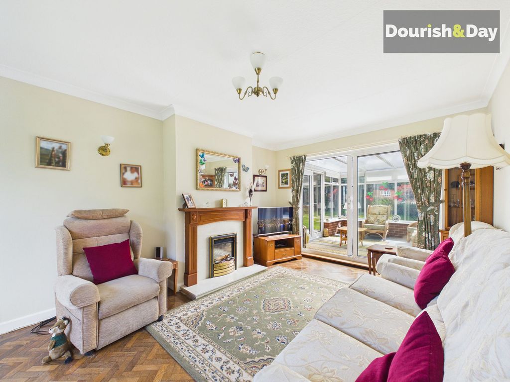 Property photo 2 of 31