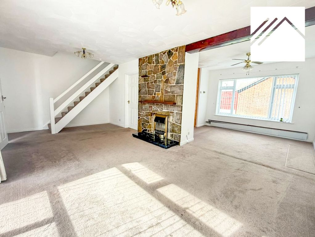 Property photo 2 of 23