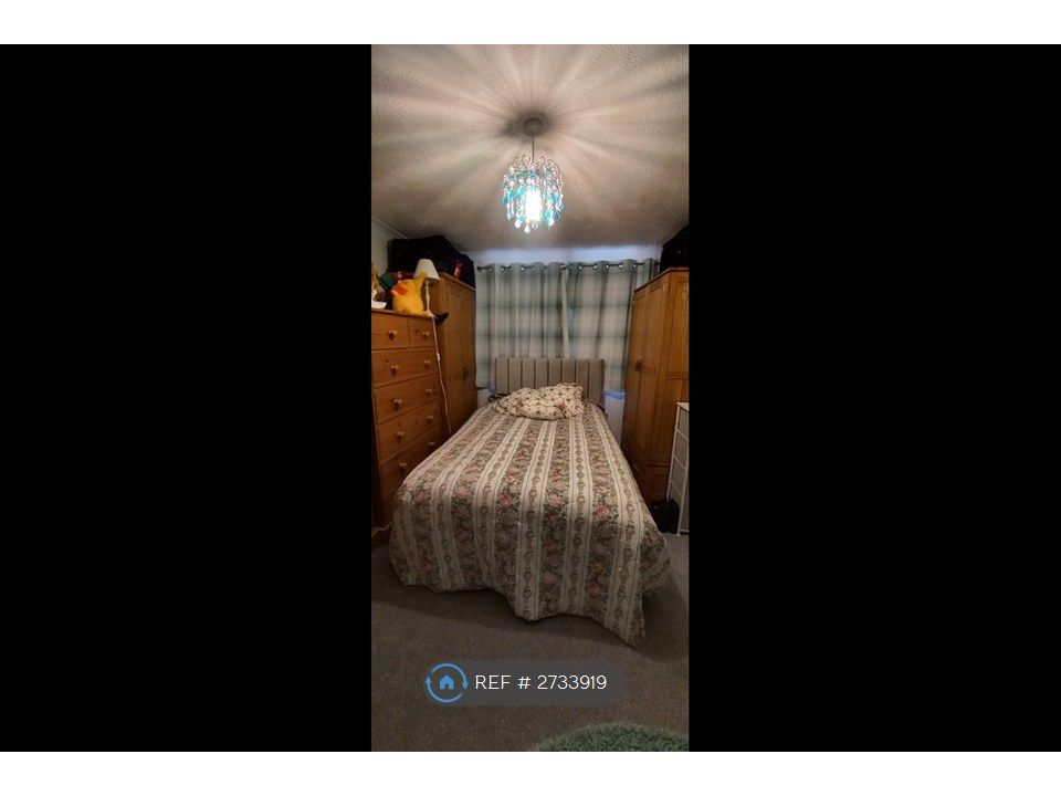 Property photo 1 of 2