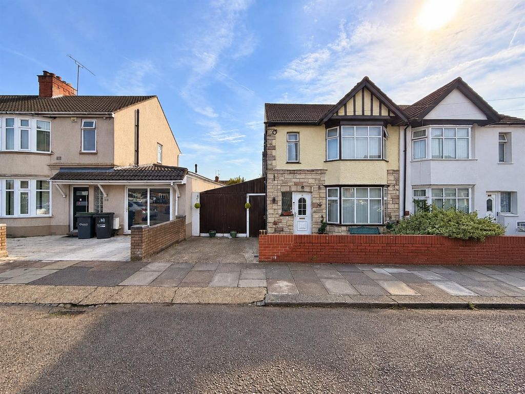 Property photo 1 of 20 3c91d3A7-8330-4c4A-84ba-7Be8Ea1Ebfe6.Png