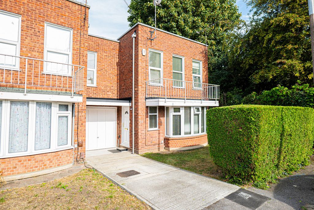Property photo 1 of 24