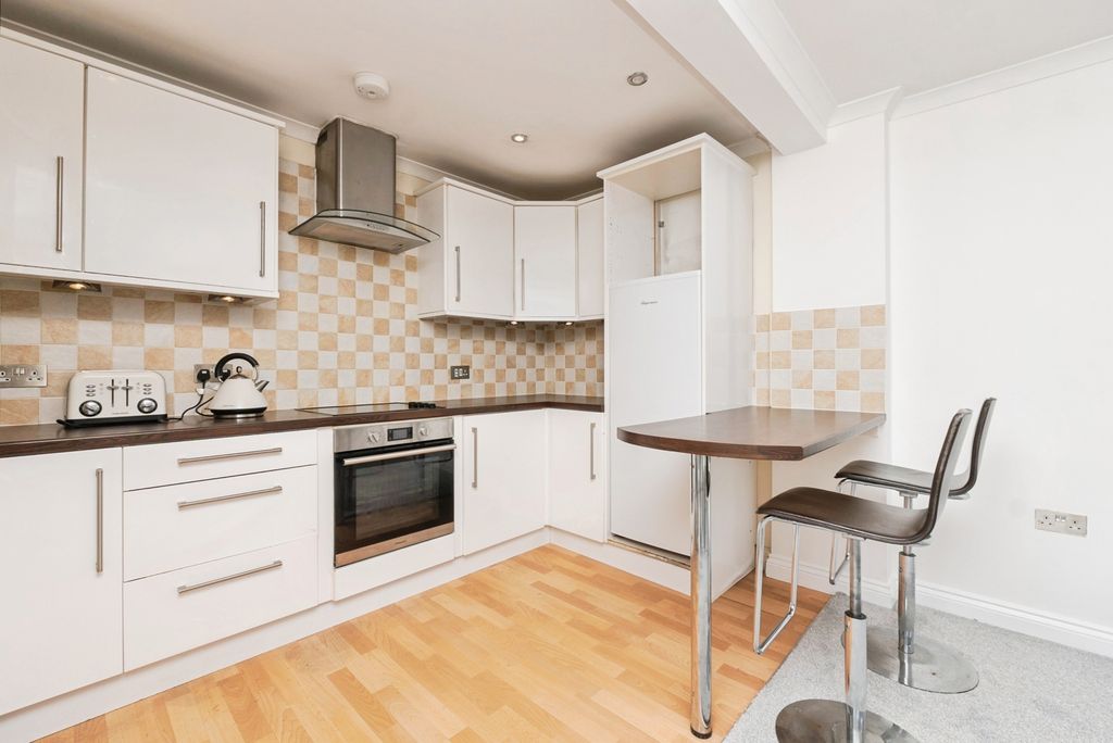 Property photo 2 of 15 Pbox-Img.Jpg