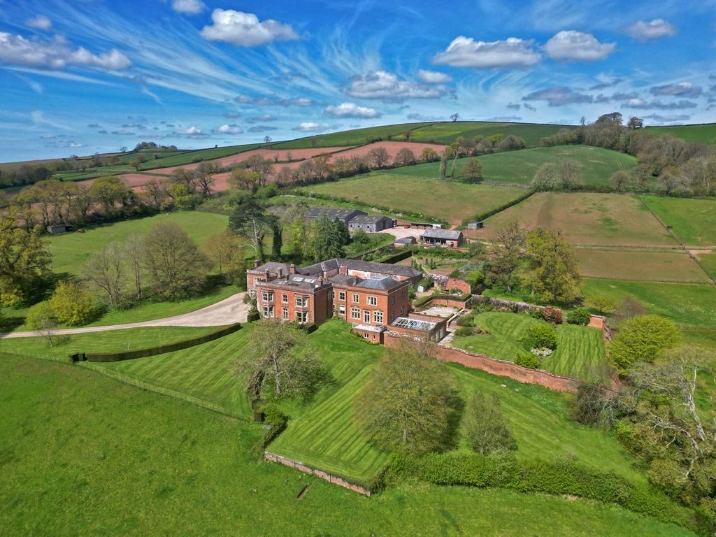 Property photo 2 of 25 The Sanctuary