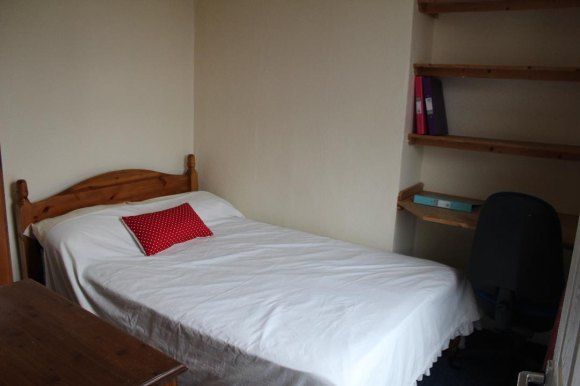 Property photo 3 of 11 Hood St Bedroom 4.Jpg