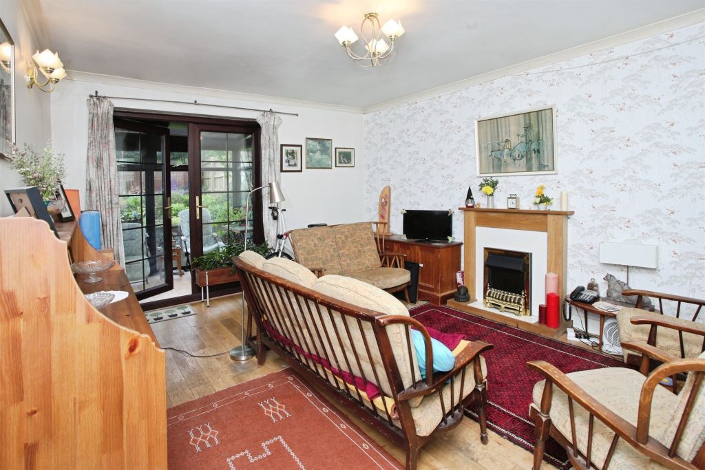 Property photo 3 of 17