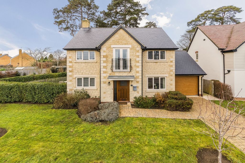 Property photo 1 of 25