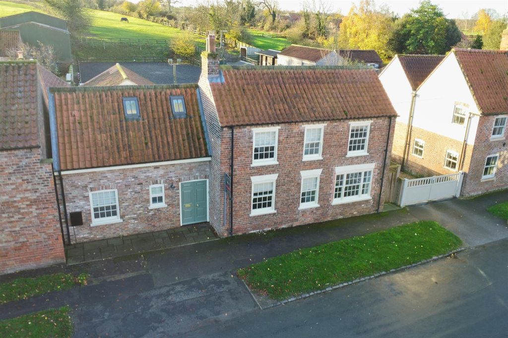 Property photo 1 of 18 Chapel House (2).Jpg