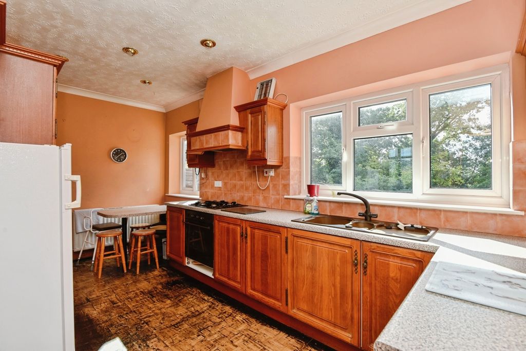 Property photo 2 of 26 Pbox-Img.Jpg