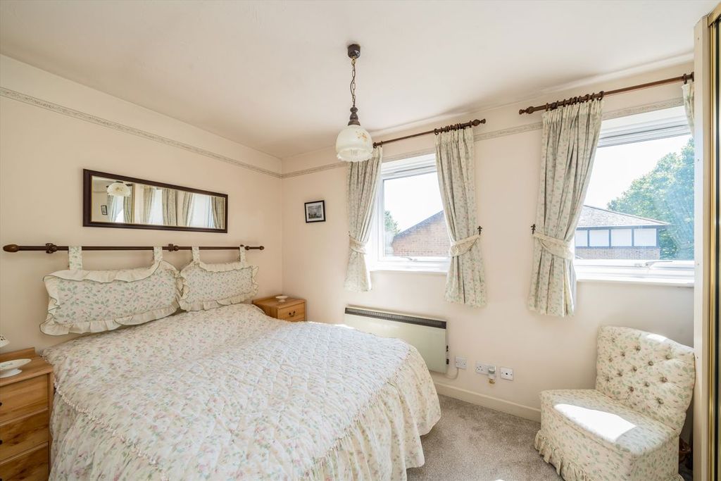 Property photo 3 of 9