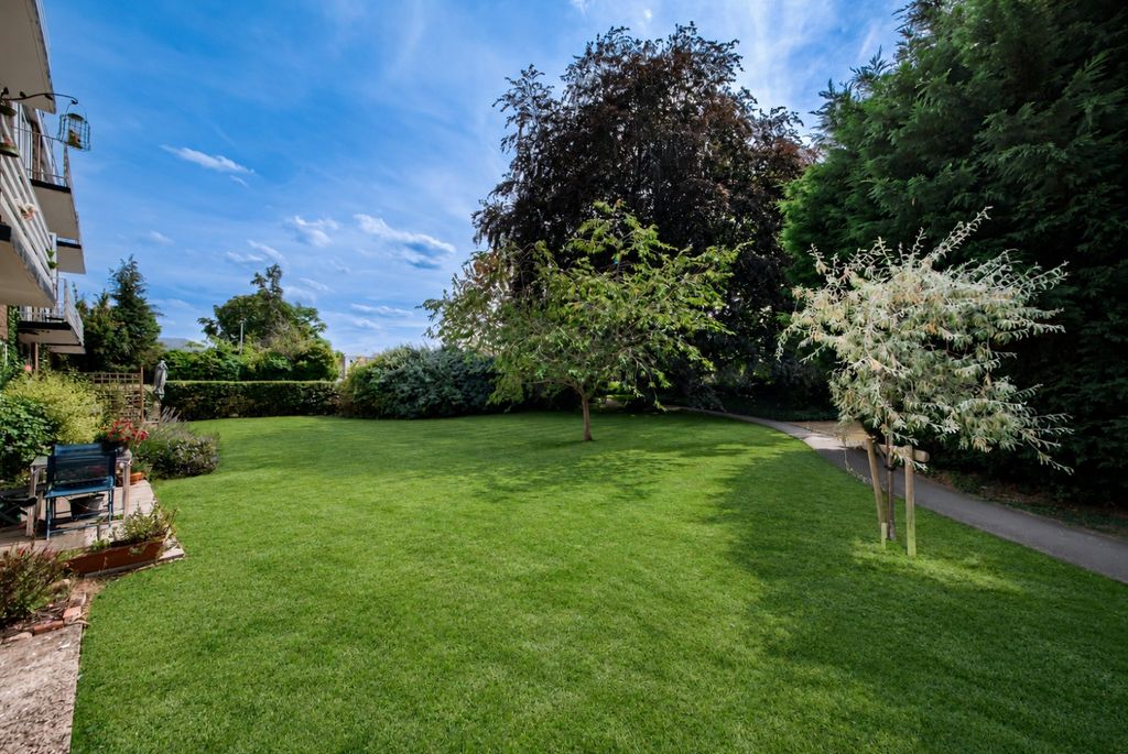 Property photo 3 of 14 003 (3)