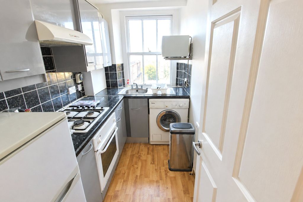 Property photo 1 of 6 Picture No. 09