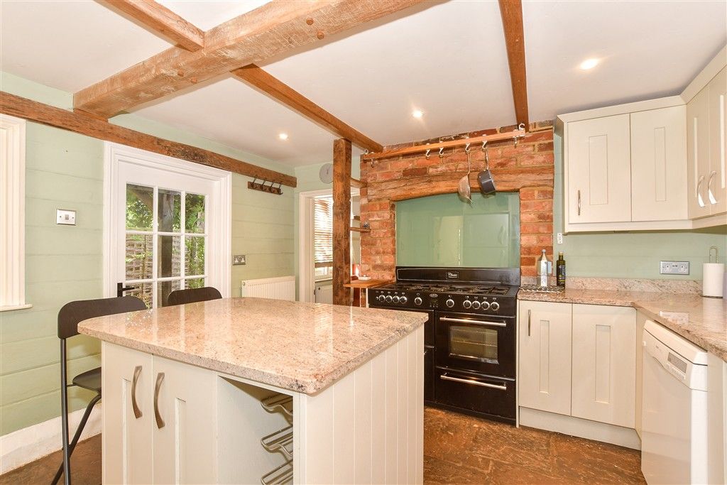 Property photo 2 of 17 Kitchen