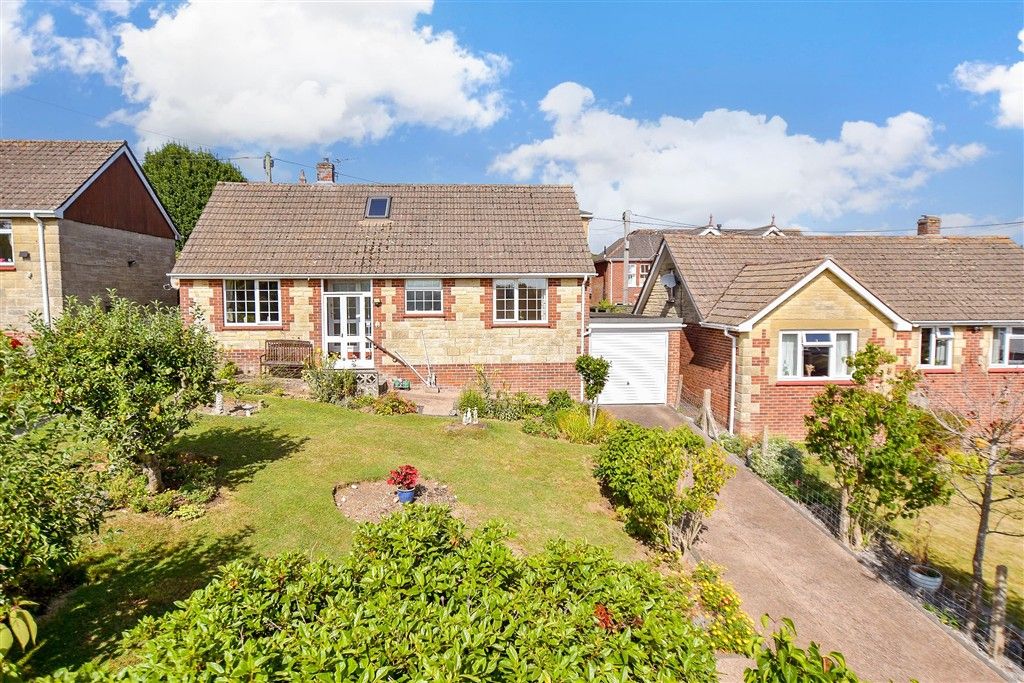 Property photo 1 of 14 External (Brochure)