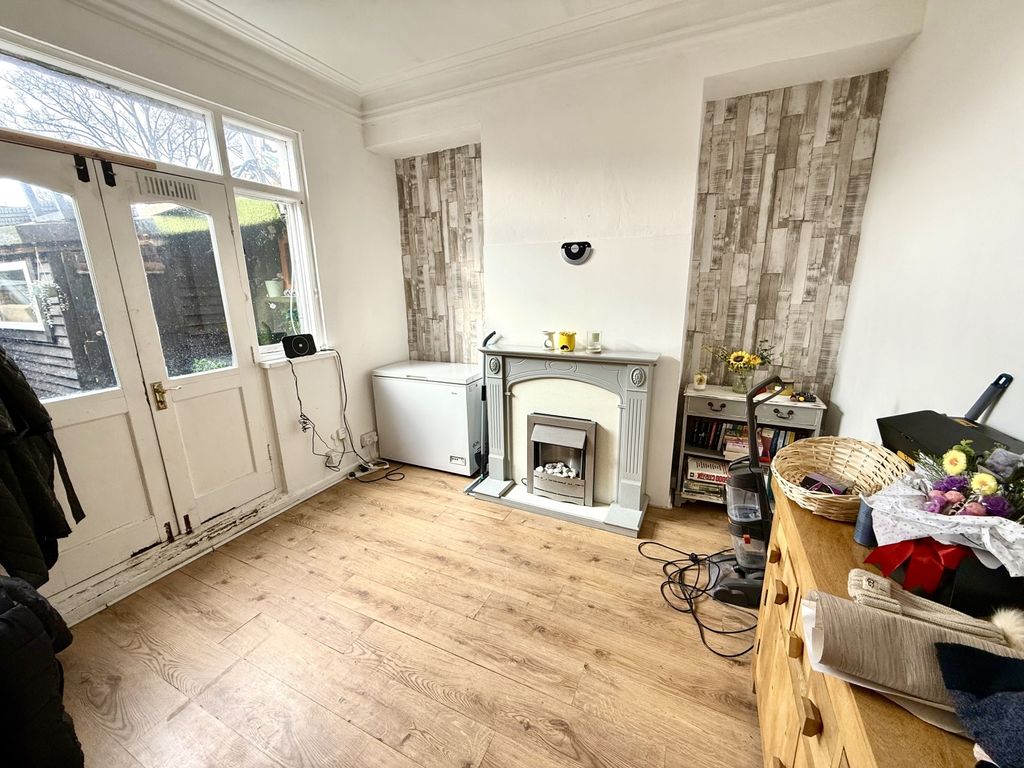 Property photo 3 of 7 Img_2254