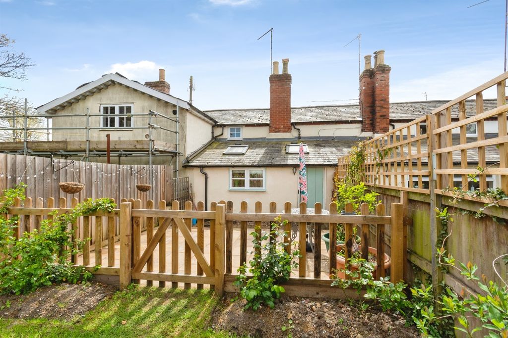 Property photo 3 of 16