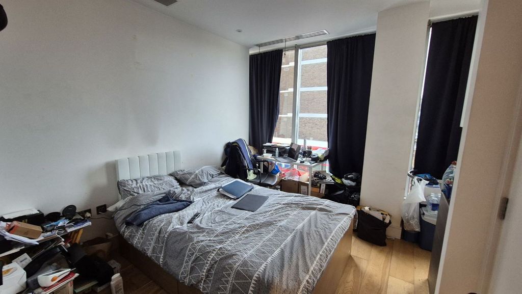 Property photo 2 of 8