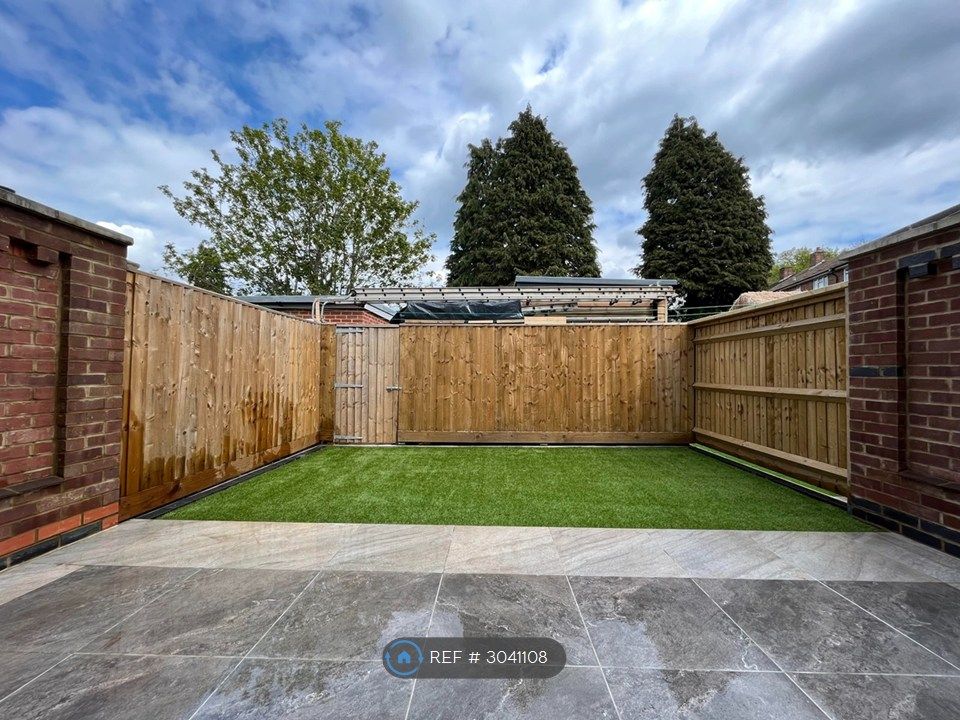 Property photo 2 of 9 Garden/Patio