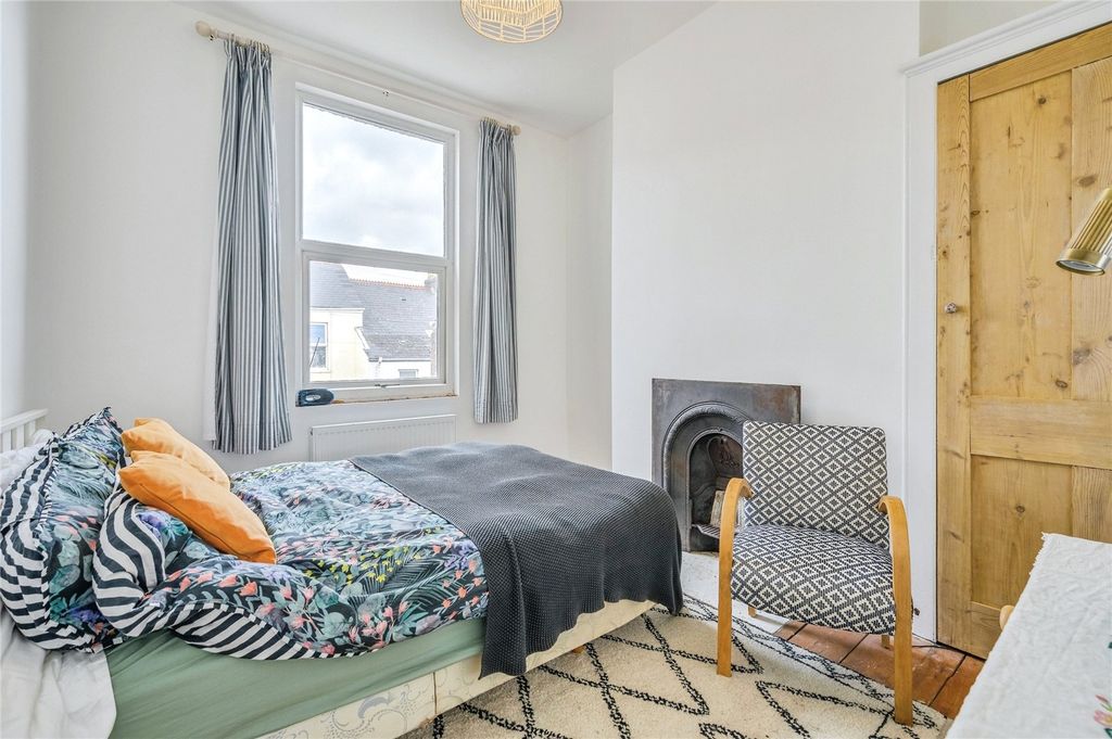 Property photo 2 of 16 Picture No. 22