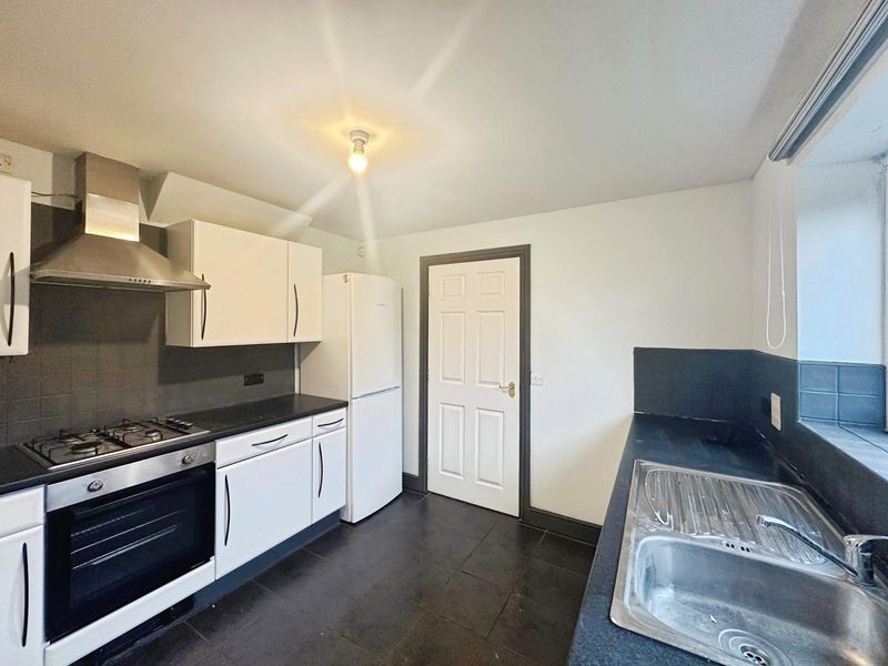 Property photo 3 of 21 Photo 15