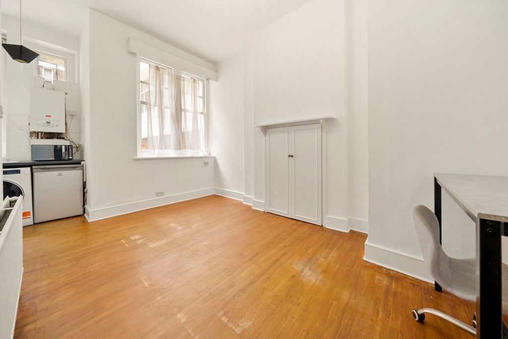Property photo 2 of 5