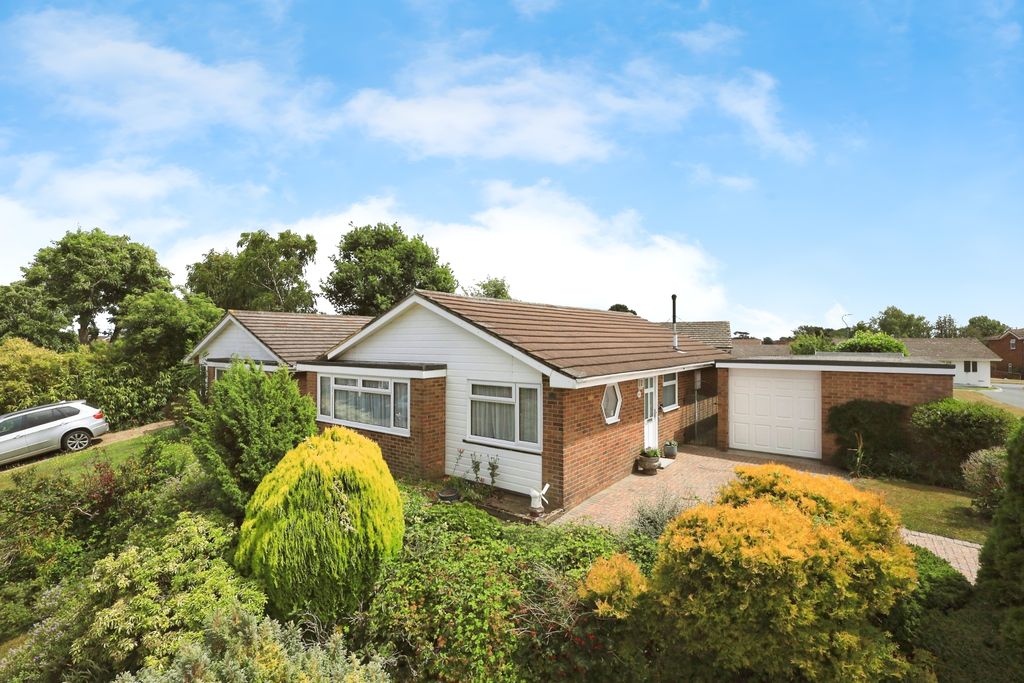 Property photo 1 of 17 Img_6014