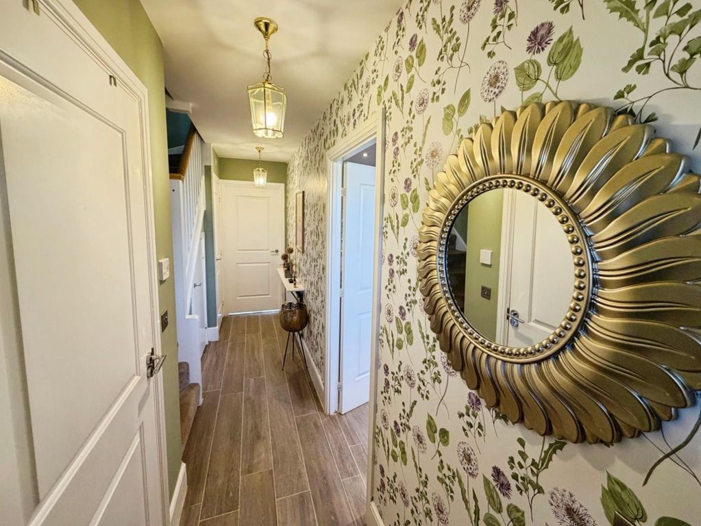 Property photo 2 of 48 23Ca767d--4E06-B6B2-609804Db5476-64890-000015Fb39A