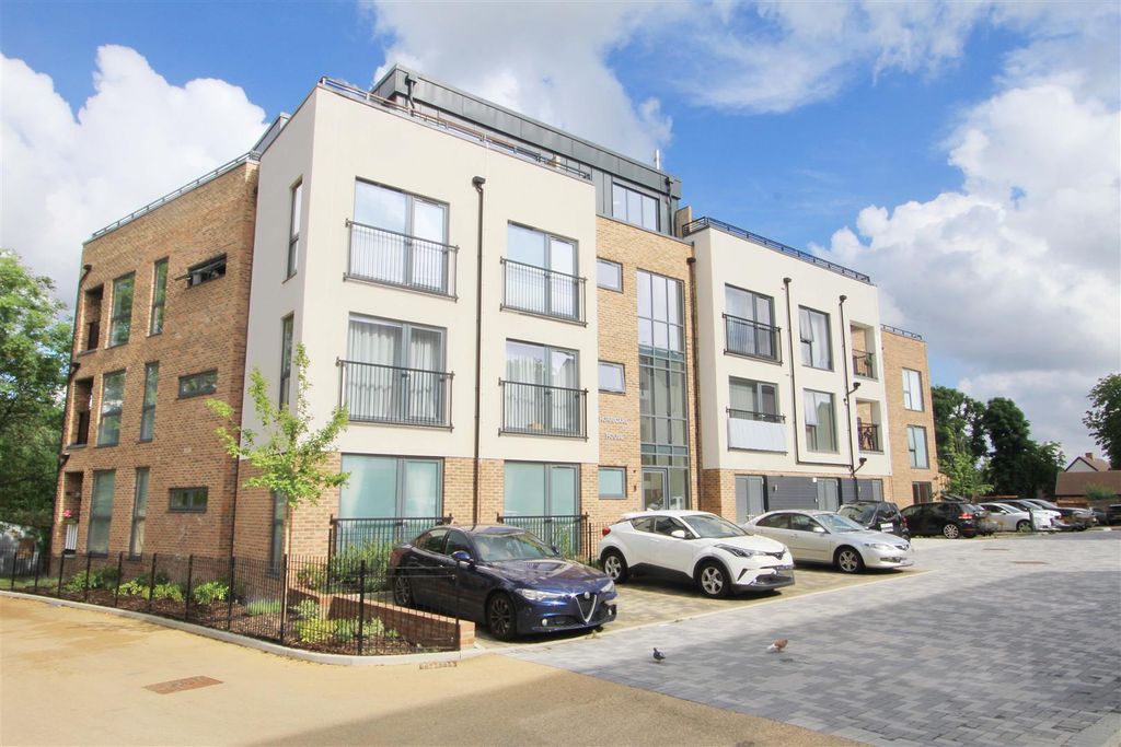 Property photo 1 of 13 External