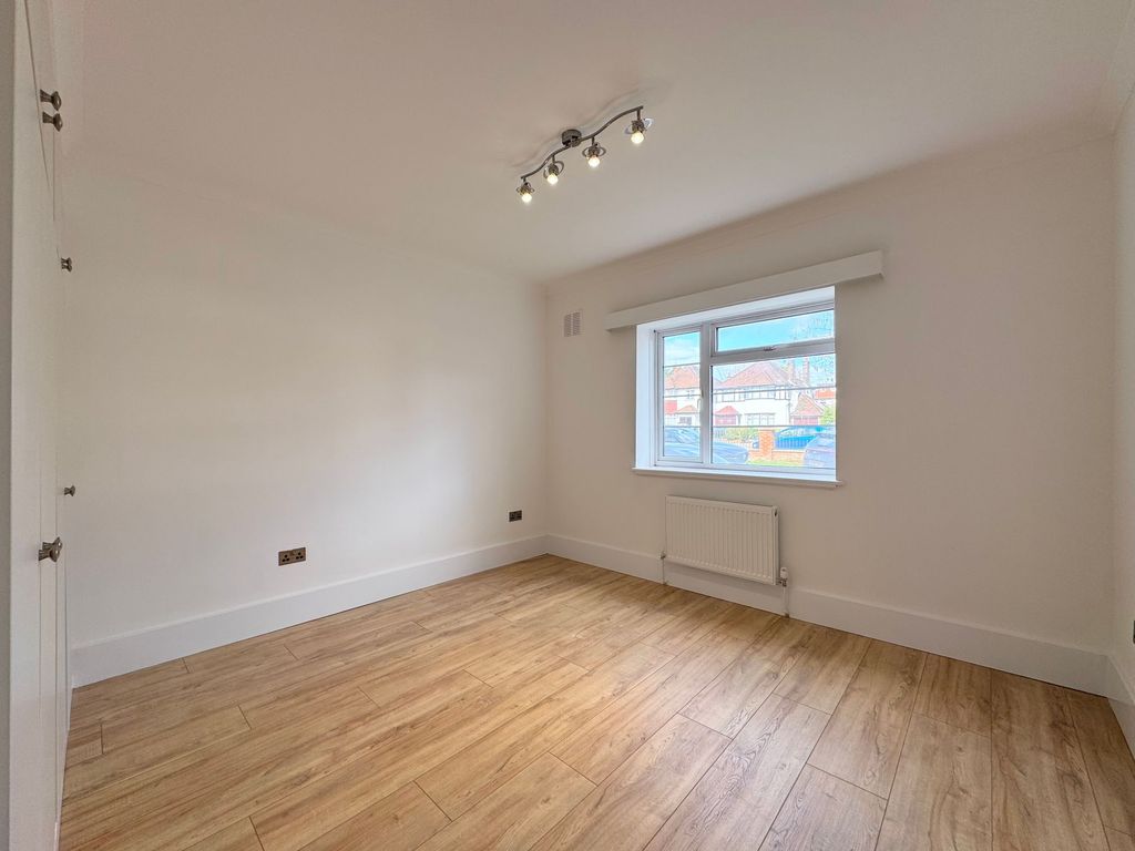 Property photo 3 of 12 Bedroom