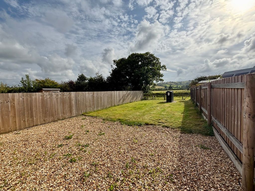 Property photo 2 of 10 Picture No. 31
