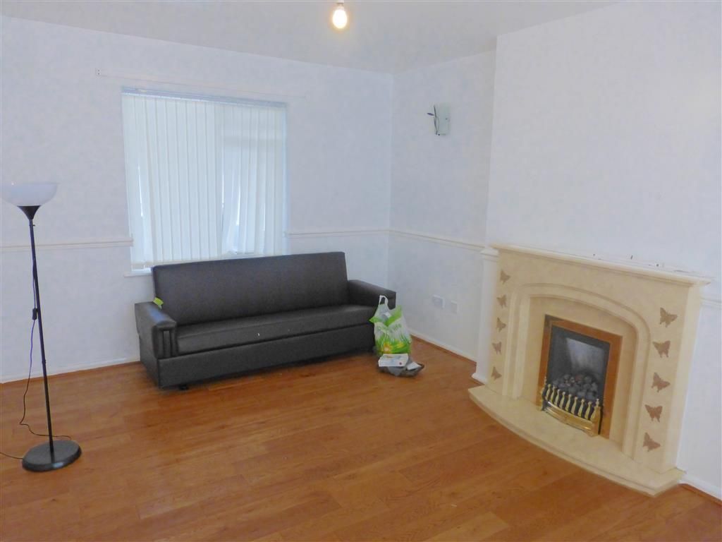 Property photo 2 of 8 Bedroom 1