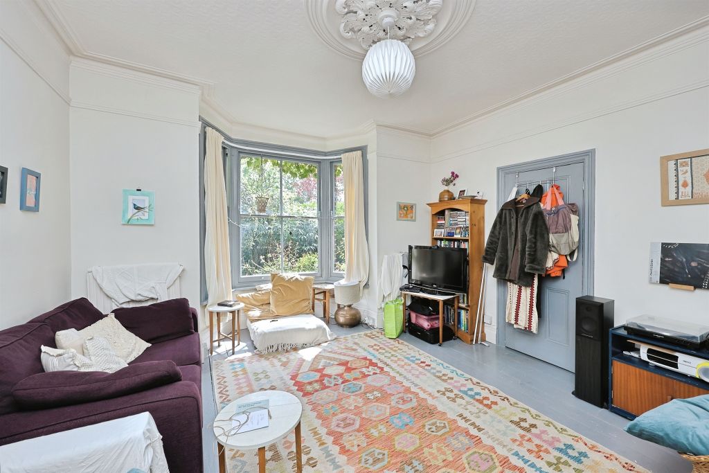 Property photo 3 of 33