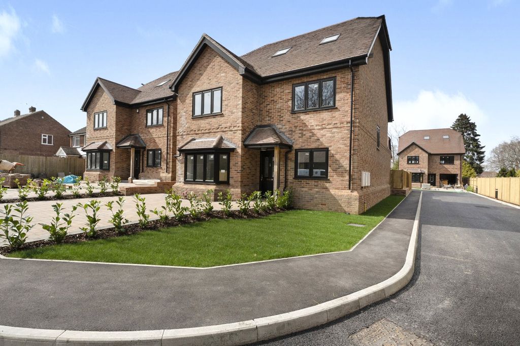 Property photo 1 of 15 External