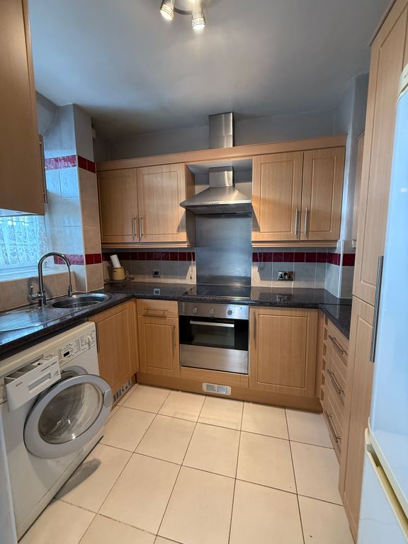Property photo 2 of 11 Modern Kitchen