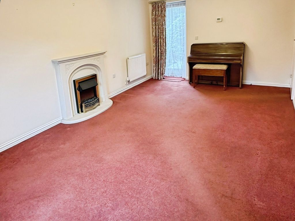 Property photo 3 of 16