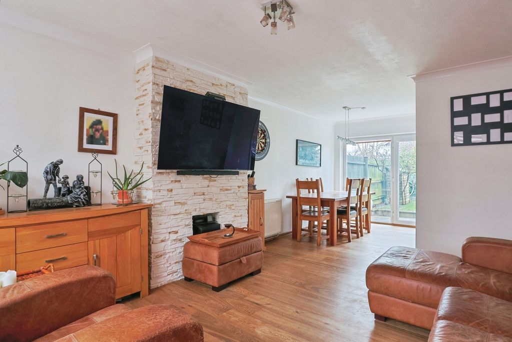 Property photo 2 of 14 Lounge/Diner