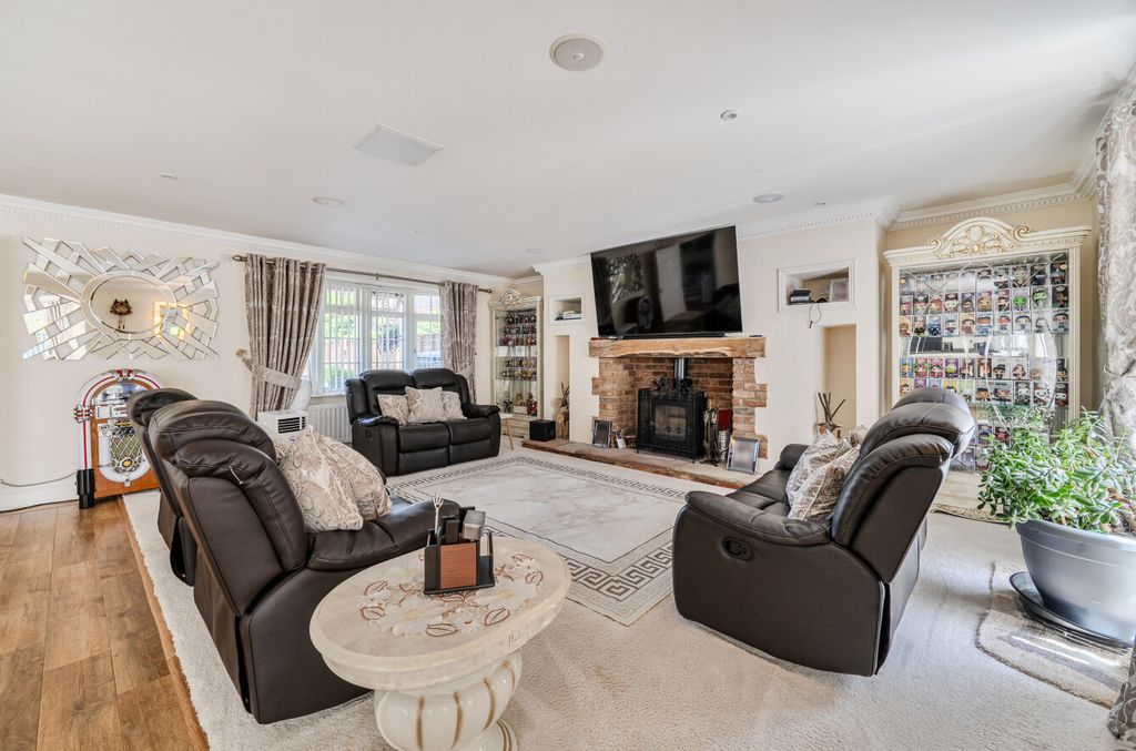 Property photo 2 of 23 1480701-21-6A3929...