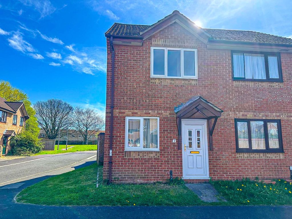 Property photo 1 of 10 4928472