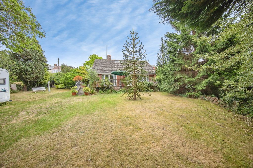 Property photo 3 of 19
