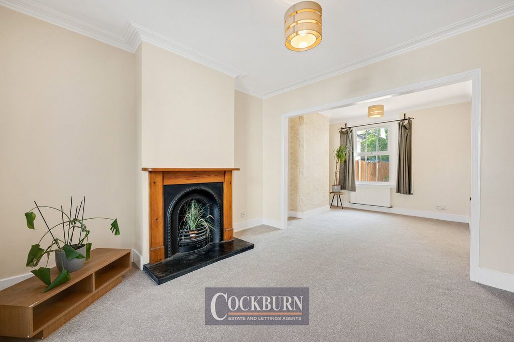 Property photo 3 of 13