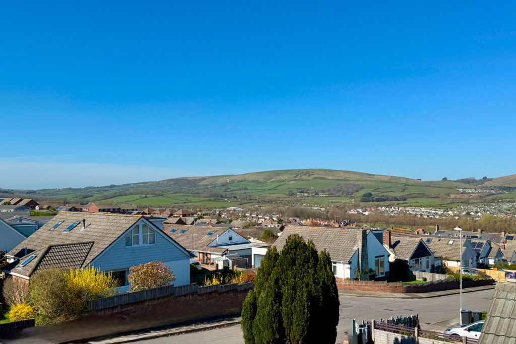 Property photo 3 of 19