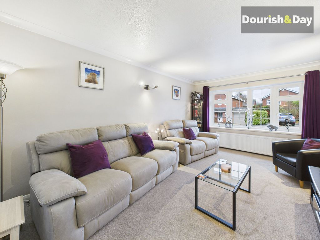 Property photo 2 of 33