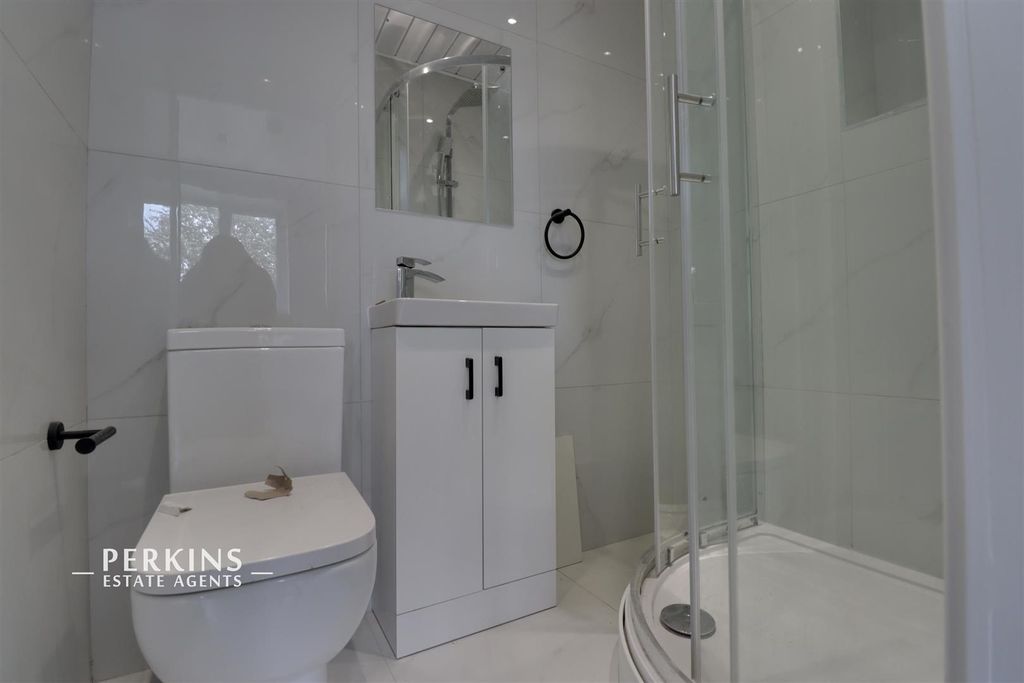Property photo 3 of 3 Ensuite 3.Jpg