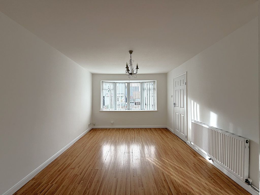 Property photo 2 of 16 Lounge View 1